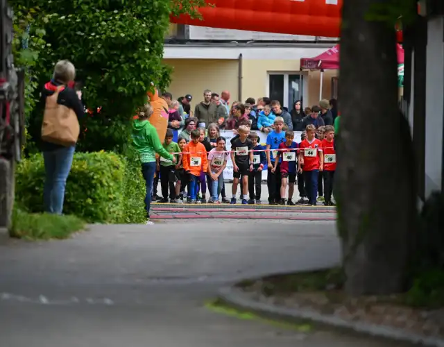zz9-0254-640x500-crop-50-50.webp